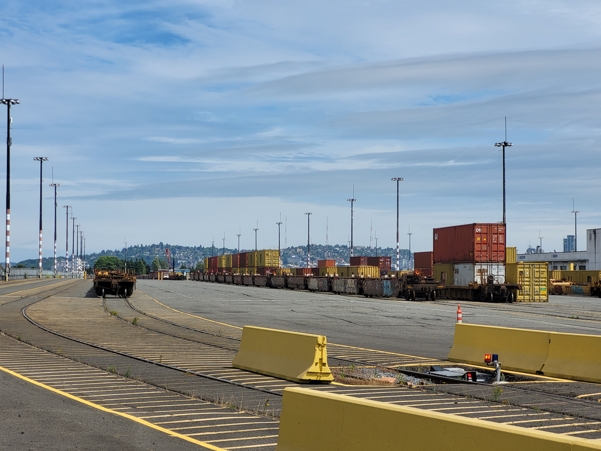 Rail and Containers at the Port of Seattle Terminal 5